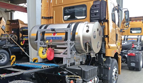 СПГ-бак топливный автомобильный, комплект CRYOBAK 2xCDWP600-450-1.59 Оборудование для очистки, дезинфекции и стерилизации #1